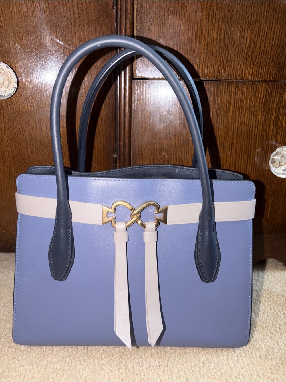 Elegant light blue Satchel Handbag with light grayAccent